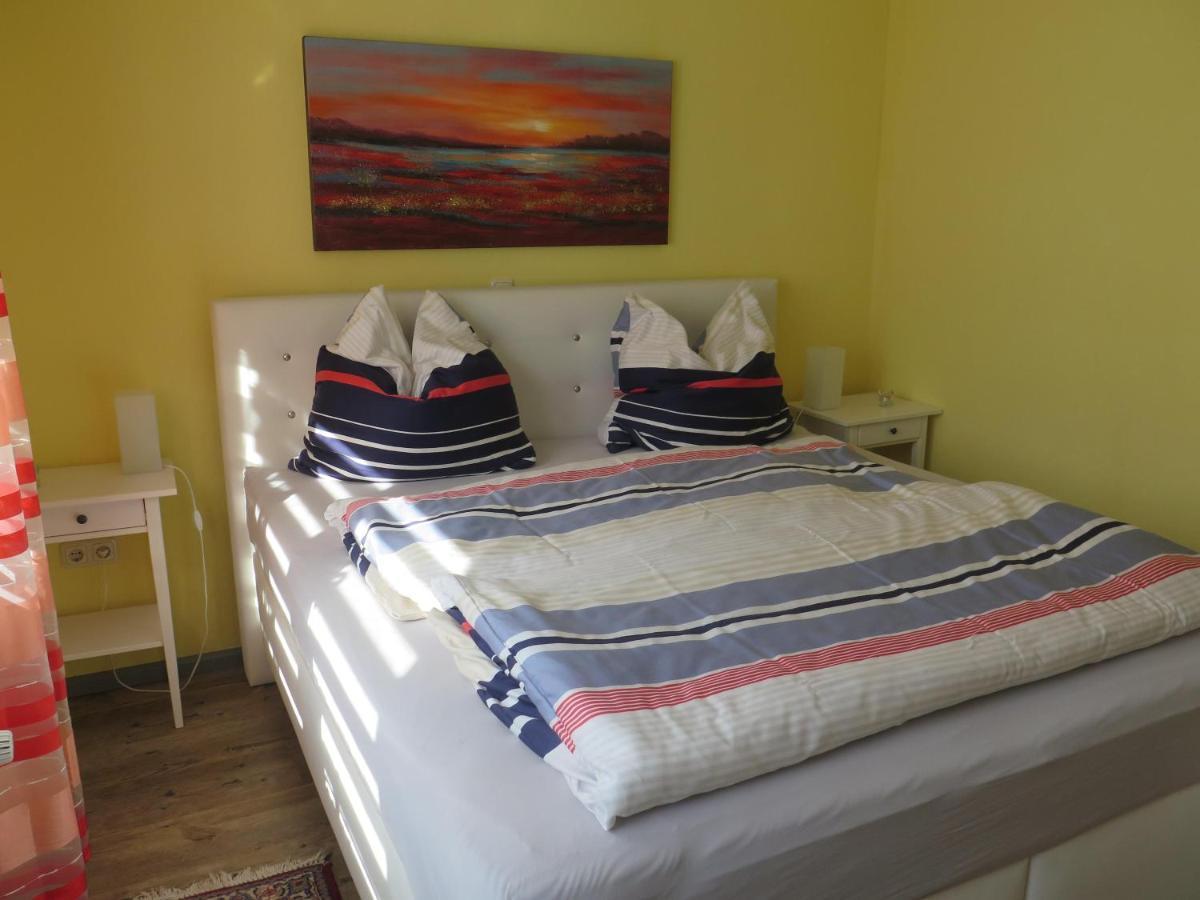 Ferienwohnung Zuckerberg Саарбург Екстер'єр фото